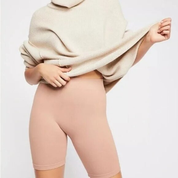 NWT Free People Intimately Seamless Rib Pink Bike Shorts - Picture 1 of 7